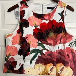 White House Black Market Floral Crop Top-Fitted